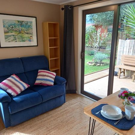 Hide Away In Waikanae Exterior photo