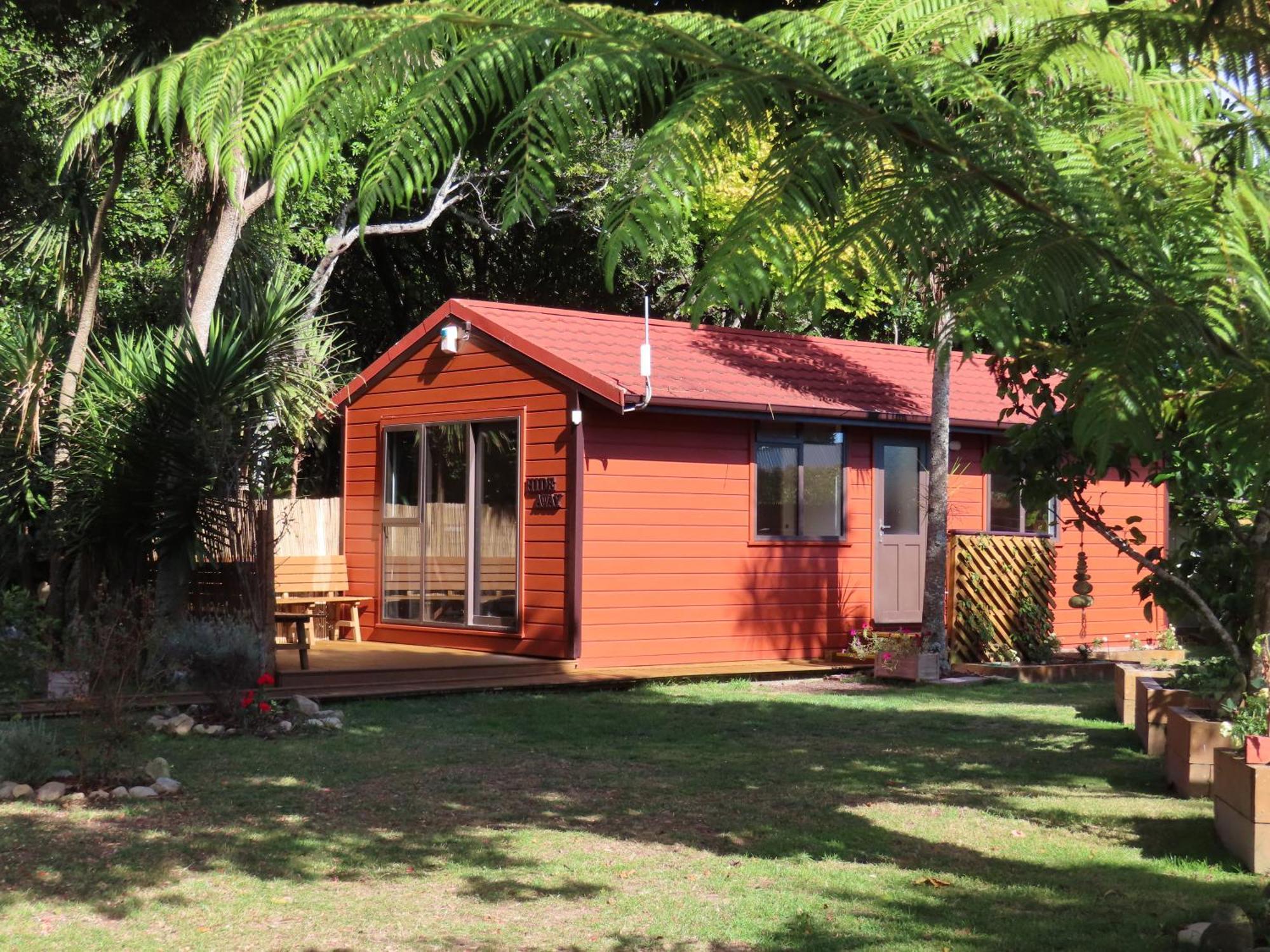 Hide Away In Waikanae Exterior photo